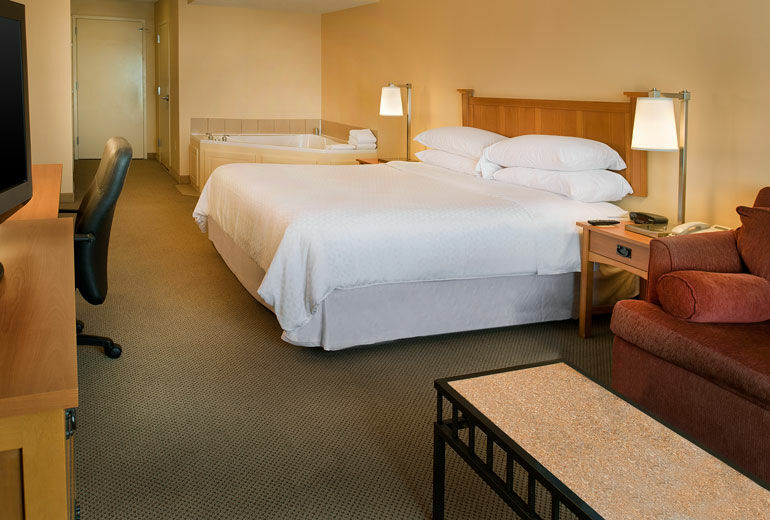 Radisson Hotel Fairview Heights - St Louis Exterior photo